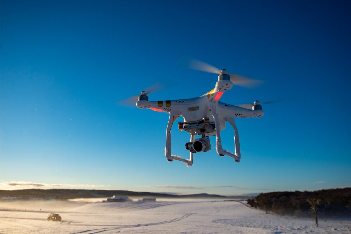 Un drone in volo